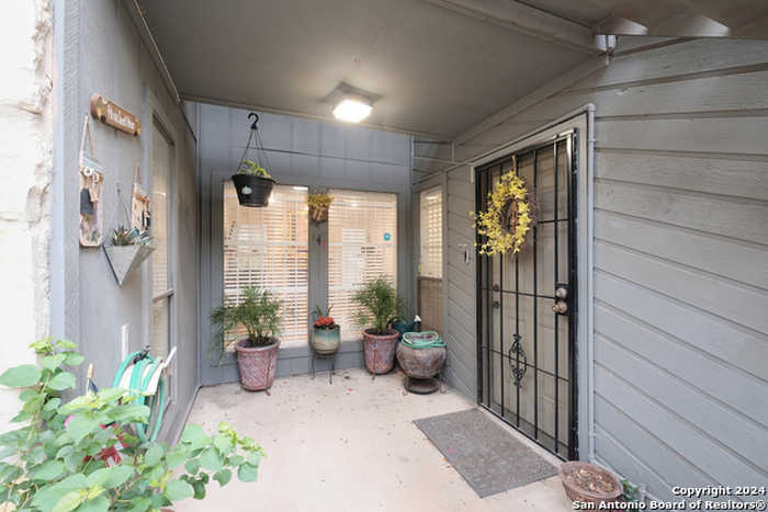 photo 2: 3843 BARRINGTON ST Unit 143K, San Antonio TX 78217