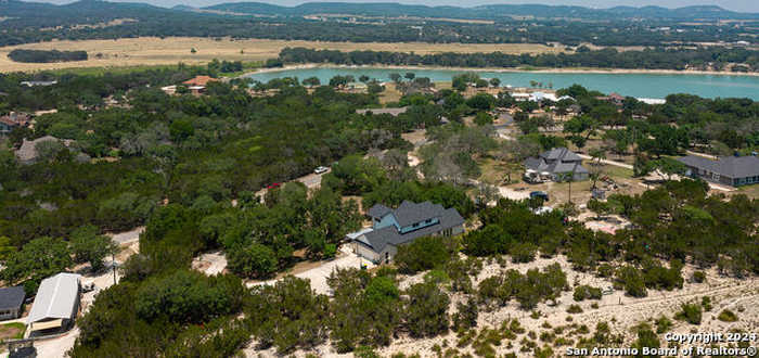 photo 1: 148 lake front, Boerne TX 78006