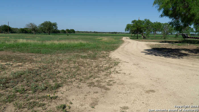 photo 34: 62 County Road 316, Sabinal TX 78881