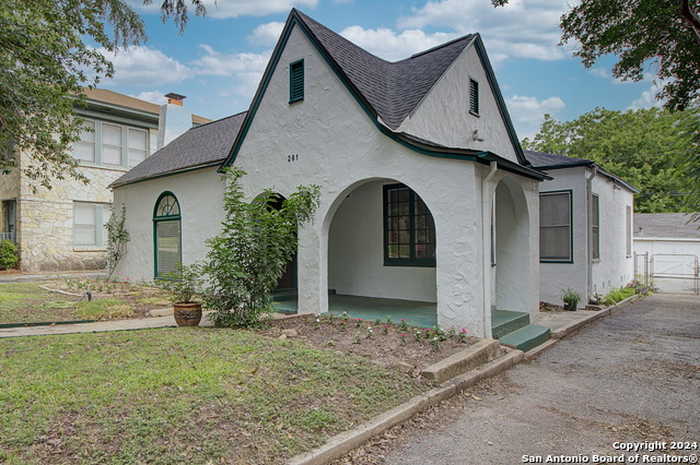 photo 2: 261 E ROSEWOOD AVE, San Antonio TX 78212