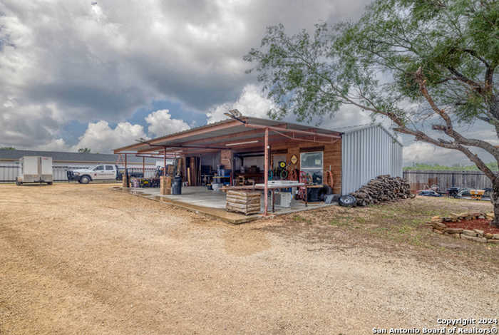 photo 48: 771 W WARD TRL, Uvalde TX 78801