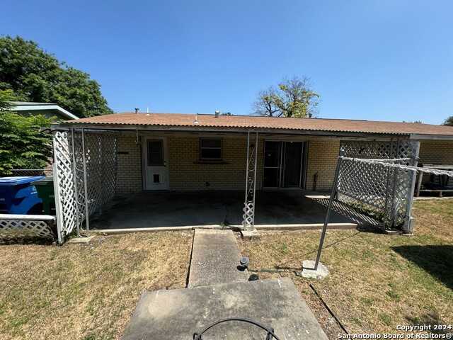 photo 3: 4414 HALL PARK DR, San Antonio TX 78218