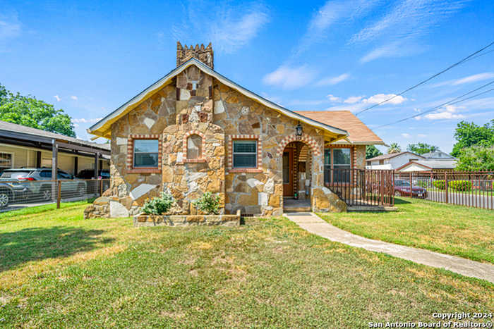 photo 1: 203 WALTON AVE, San Antonio TX 78225