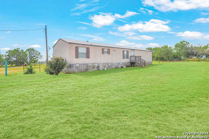 photo 2: 1325 County Road 773, Devine TX 78016