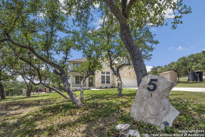 photo 1: 17132 Bandera Rd, Helotes TX 78023