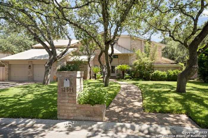 photo 2: 12511 ELM COUNTRY LN, San Antonio TX 78230