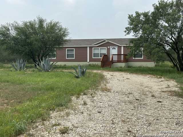 photo 3: 107 County Road 2670, Moore TX 78061