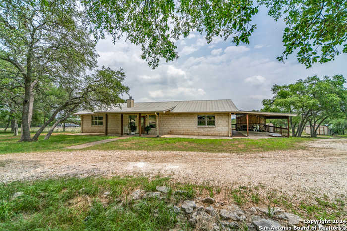 photo 2: 1267 River Bend Dr., Blanco TX 78606