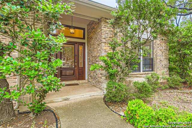 photo 1: 13102 NORTH HUNTERS CIR, San Antonio TX 78230