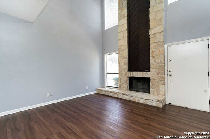 photo 2: 3843 BARRINGTON ST Unit 128, San Antonio TX 78217