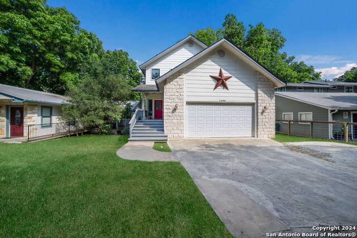 photo 1: 1288 GUADALUPE RD, New Braunfels TX 78132