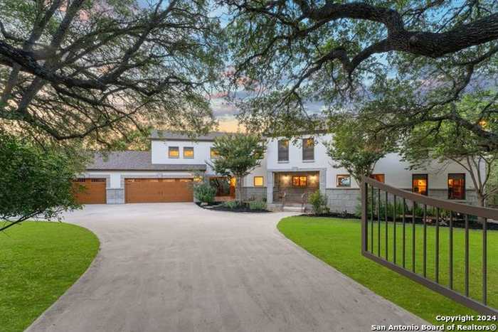 photo 1: 101 Ranch View, Boerne TX 78006