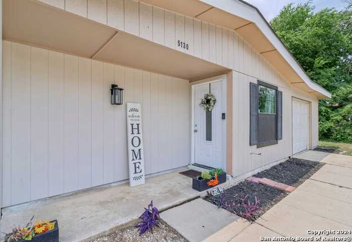 photo 1: 5130 VILLAGE GLEN, San Antonio TX 78218