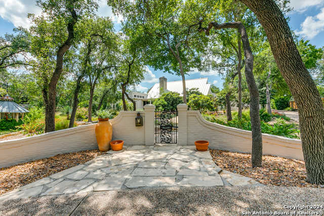 photo 1: 8101 Country Side Drive, San Antonio TX 78209