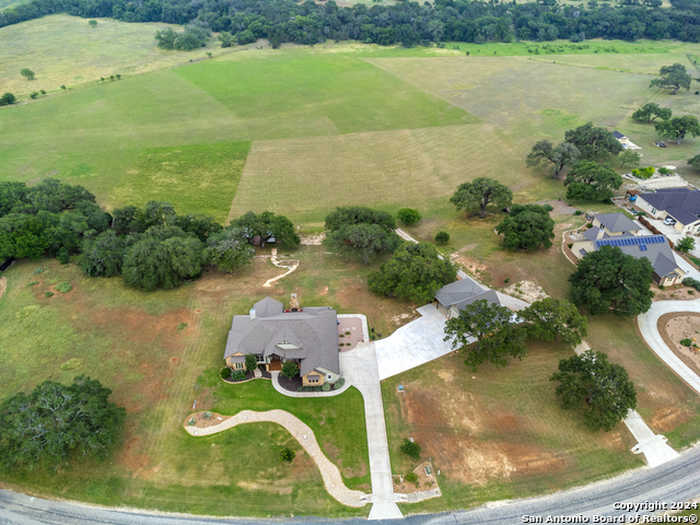 photo 2: 228 LUCKY RIDGE RD, Bandera TX 78003