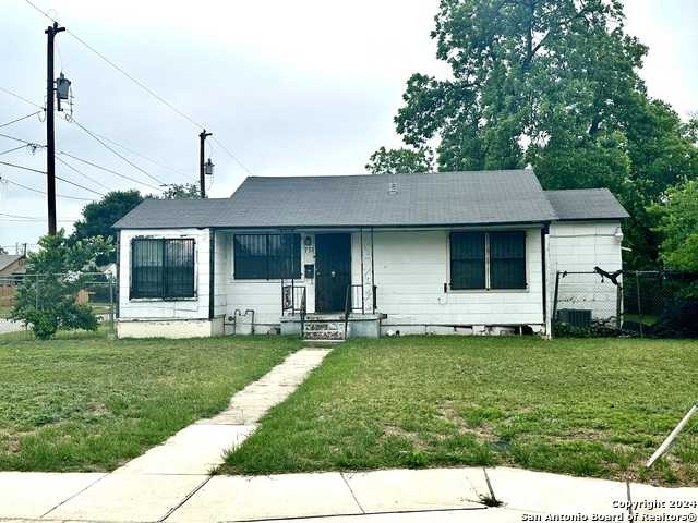 photo 2: 751 ROYSTON AVE, San Antonio TX 78225