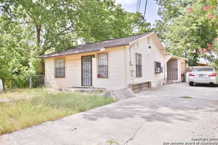 photo 2: 326 Inez Ave, San Antonio TX 78228