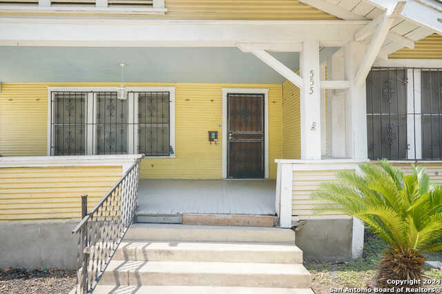 photo 3: 555 CINCINNATI AVE, San Antonio TX 78201