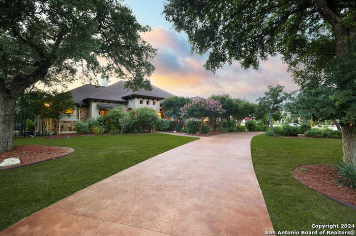 photo 2: 1705 CANYON WAY, New Braunfels TX 78132