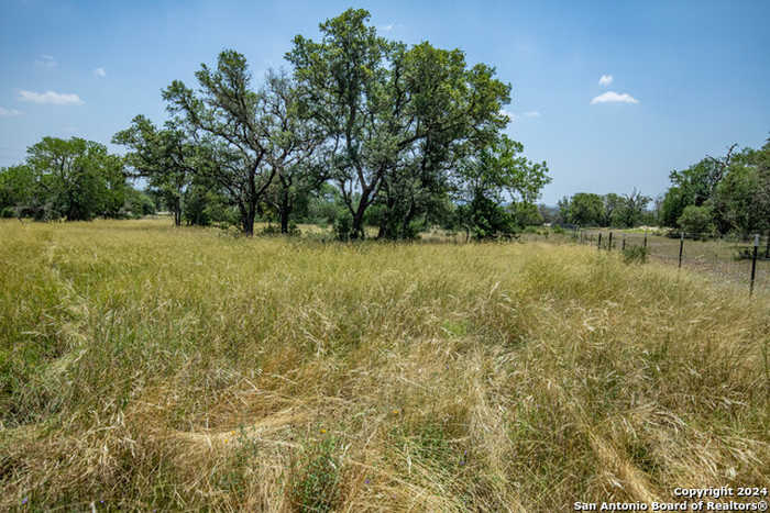 photo 1: 142 Steel Creek Crest, Center Point TX 78010