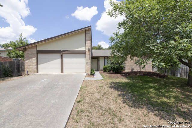 photo 1: 16002 CROSS COUNTRY ST, San Antonio TX 78247