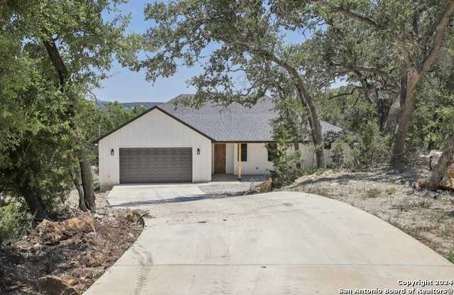 photo 3: 750 la paloma, Canyon Lake TX 78133