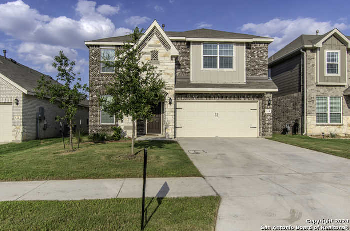 photo 2: 124 INVERNESS, Boerne TX 78015