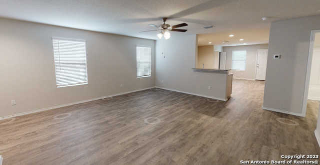 photo 3: 9607 Mainsail Rd, San Antonio TX 78224