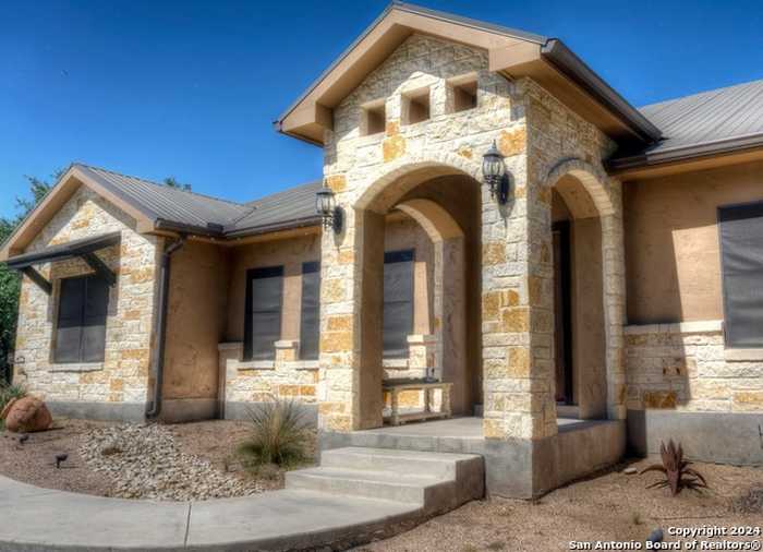 photo 2: 835 Mountain Valley, ConCan TX 78838