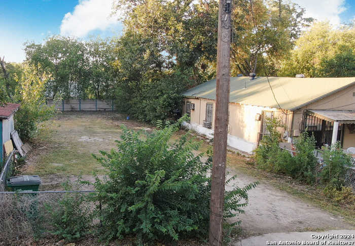 photo 2: 922 Gladstone, San Antonio TX 78225