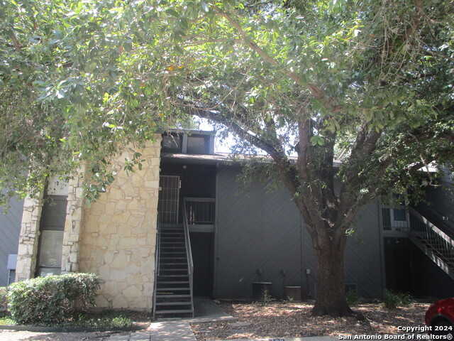 photo 1: 3843 BARRINGTON ST Unit 158, San Antonio TX 78217