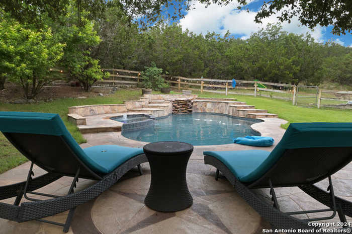 photo 31: 28207 STEEPLECHASE LN, Boerne TX 78015