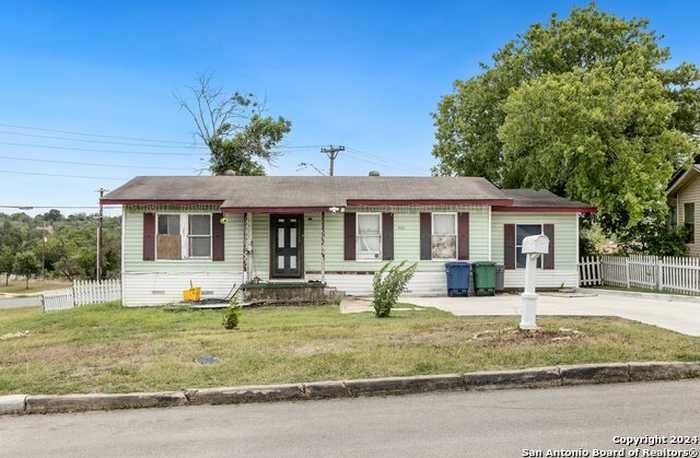 photo 1: 466 MENLO BLVD, San Antonio TX 78223