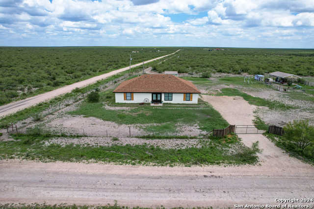 photo 1: 890 Suncatcher Way, Eagle Pass TX 78852