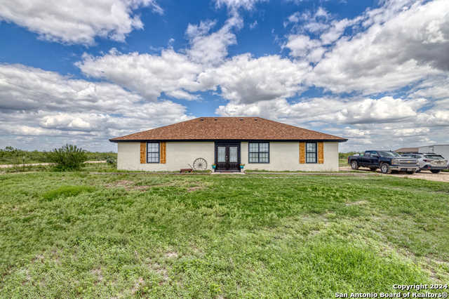 photo 2: 890 Suncatcher Way, Eagle Pass TX 78852