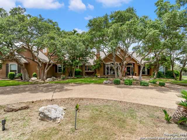 photo 1: 5 REMINGTON CIR, San Antonio TX 78258