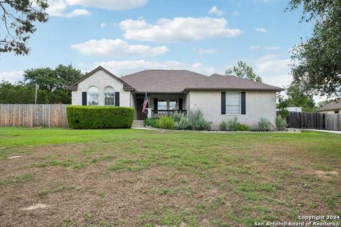 photo 1: 26420 Timberline Dr, San Antonio TX 78260