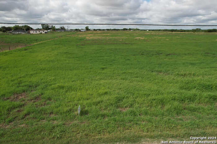 photo 2: 1351 county road 664, Devine TX 78016