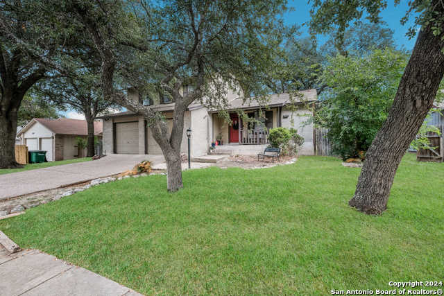 photo 3: 13914 WOODBREEZE ST, San Antonio TX 78217