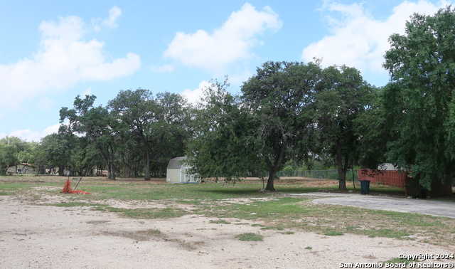 photo 3: 10742 Wynstone Pl, Helotes TX 78023