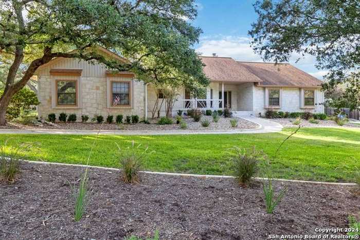 photo 2: 8835 GARDEN RIDGE DR, Garden Ridge TX 78266