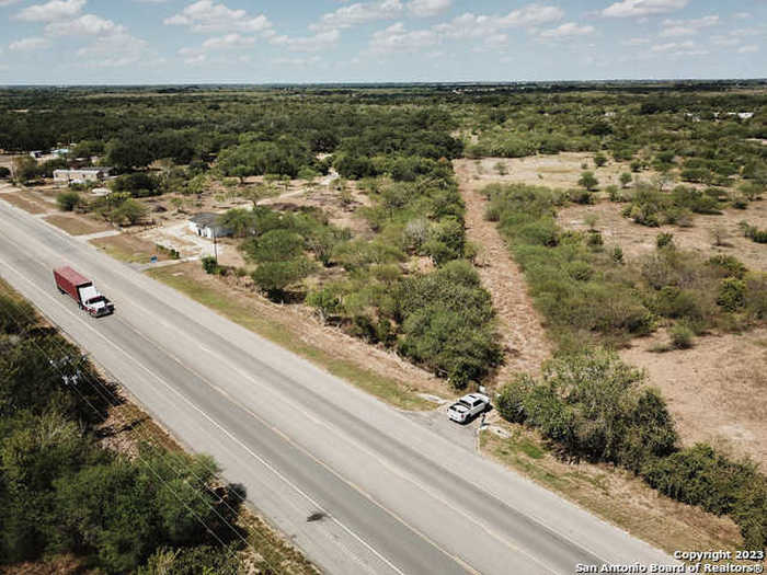 photo 2: E Hwy 59 N Side, Beeville TX 78102