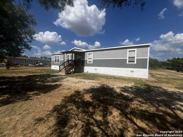 photo 2: 111 Cr 2667, Devine TX 78016