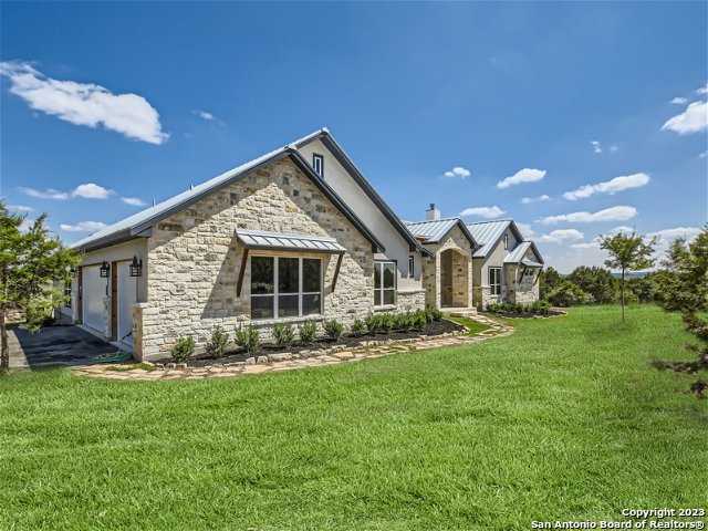 photo 1: 103 RIVER MOUNTAIN DR, Boerne TX 78006