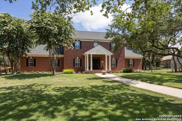 photo 1: 8235 Jamestown Sq, Boerne TX 78015