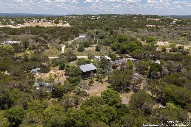 photo 2: 233 WALNUT GROVE RD, Boerne TX 78006