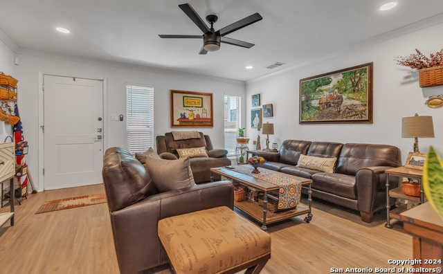 photo 3: 2718 OLD FIELD DR Unit 101, San Antonio TX 78247