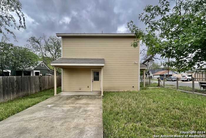 photo 2: 1318 NEER AVE, San Antonio TX 78201