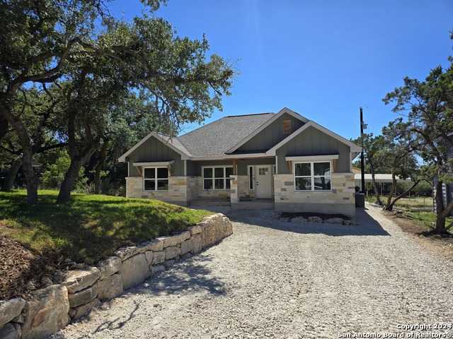 photo 2: 333 oak springs, Canyon Lake TX 78133