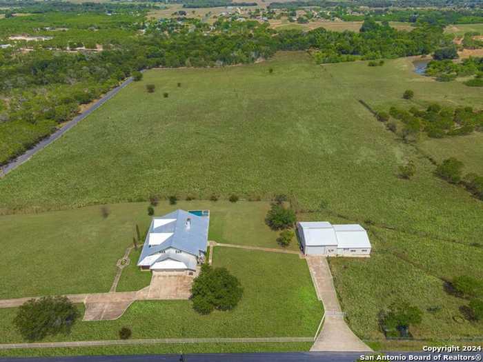 photo 1: 9700 KIRKNER RD, San Antonio TX 78263